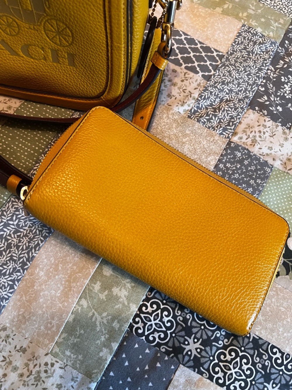 Coach Mustard Yellow Pebbled Leather Crossbody and Wallet Set - Picture 2 of 6